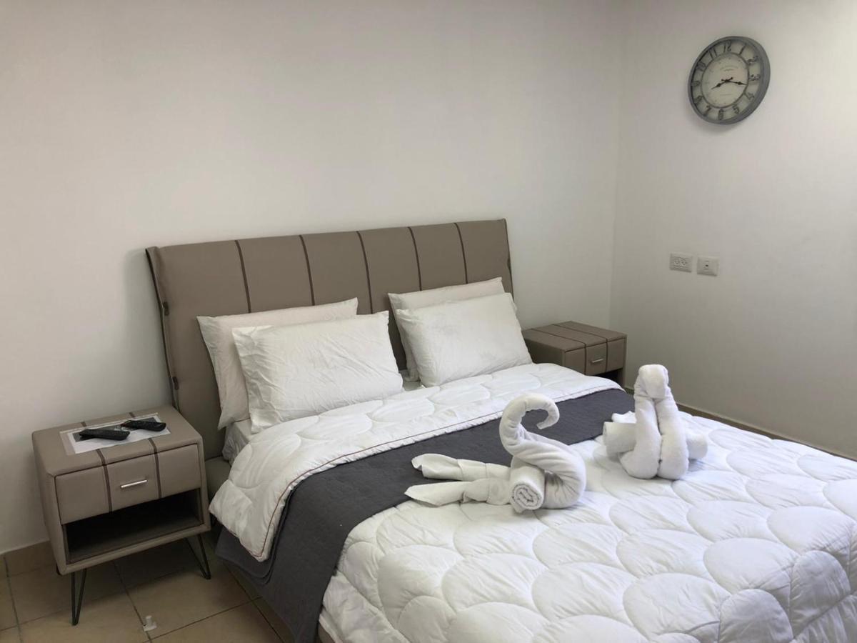 Hotel Room Service Bat Yam Εξωτερικό φωτογραφία